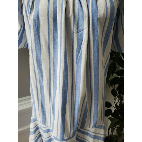 Miracle Berry Short Sleeve Scoop Neck Dress - Picture 4 of 12